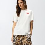 T-shirt με τη λέξη Amore με στρας - Πολύχρωμο Λευκό-Κόκκινο