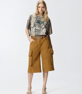 Cropped t-shirt με μοτίβο φιδιού και στάμπα Love Birds - Πολύχρωμο Μπεζ-Μαύρο